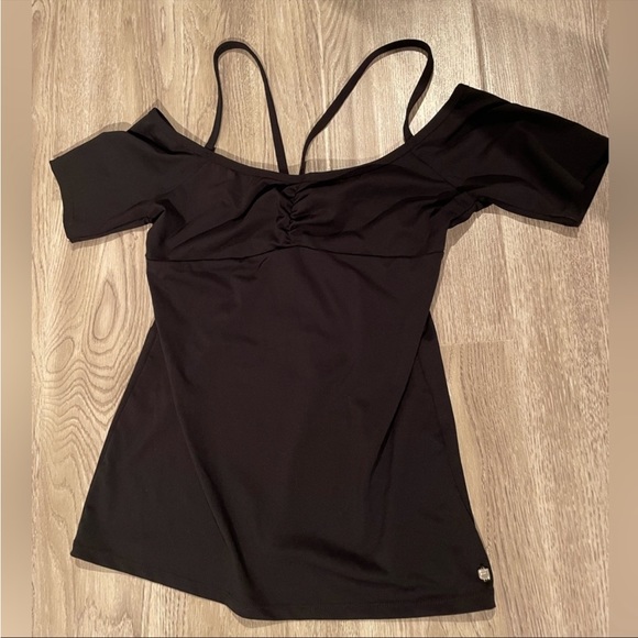 Le Chateau plaid skirt and black gem stone sandals, with 3 tops to match - Picture 7 of 16